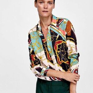 Zara Basic Chain Print Button Down Blouse